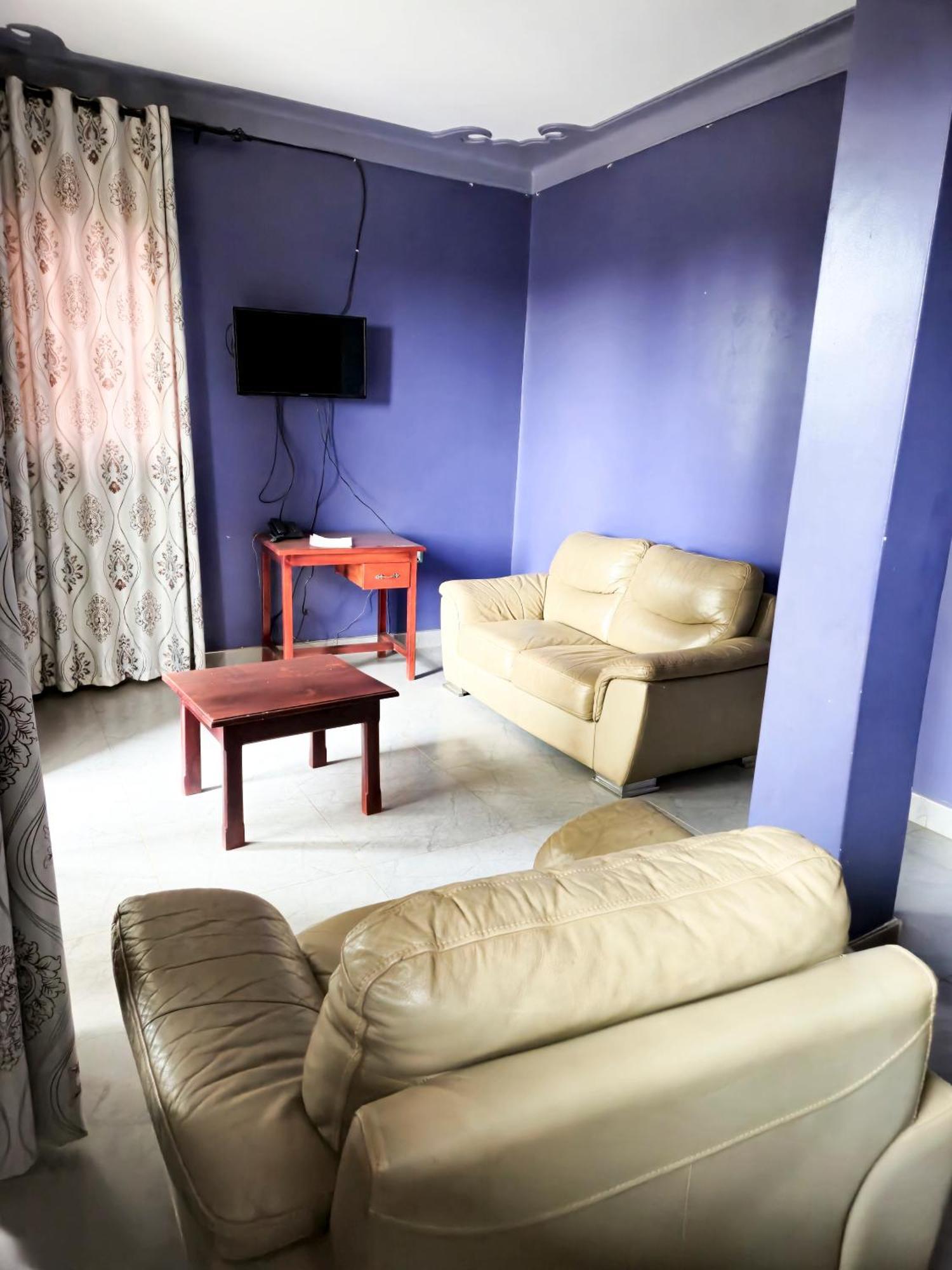 Hendo Hotel Entebbe Bagian luar foto